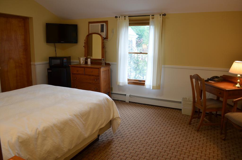 Purity Spring Resort Madison Room photo